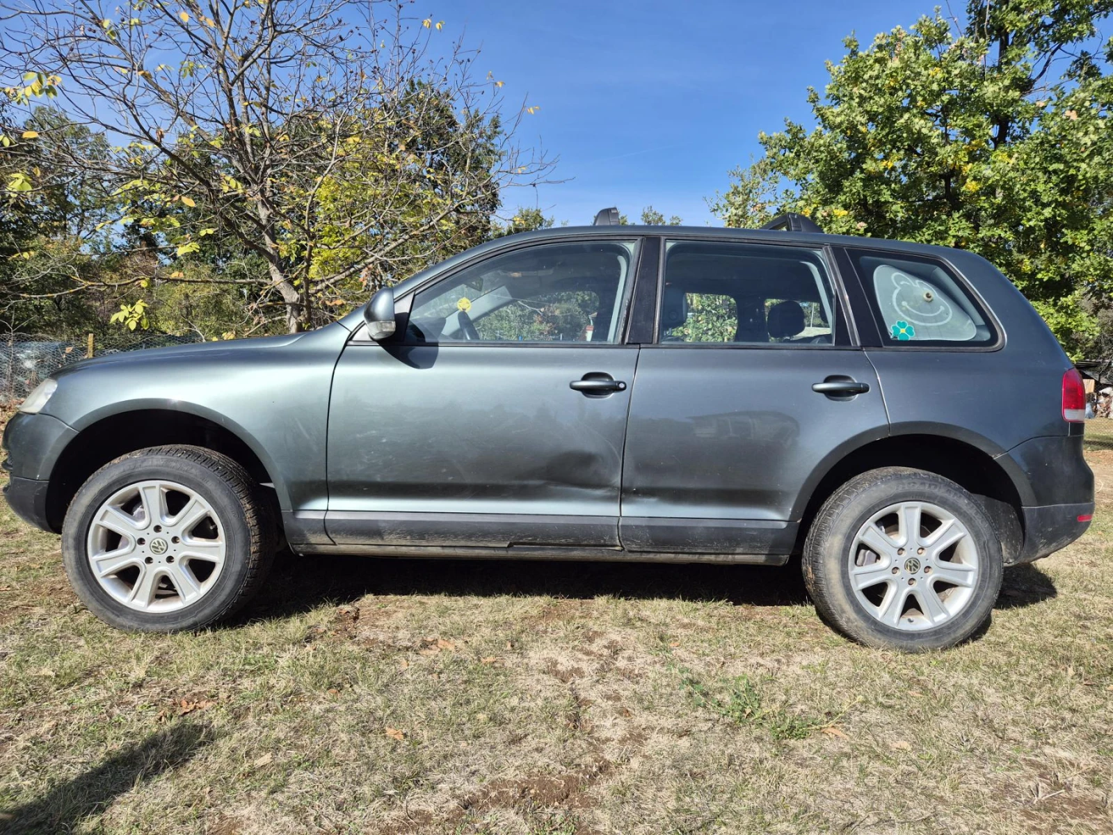 VW Touareg 3.2i, снимка 2 - Автомобили и джипове - 56711082