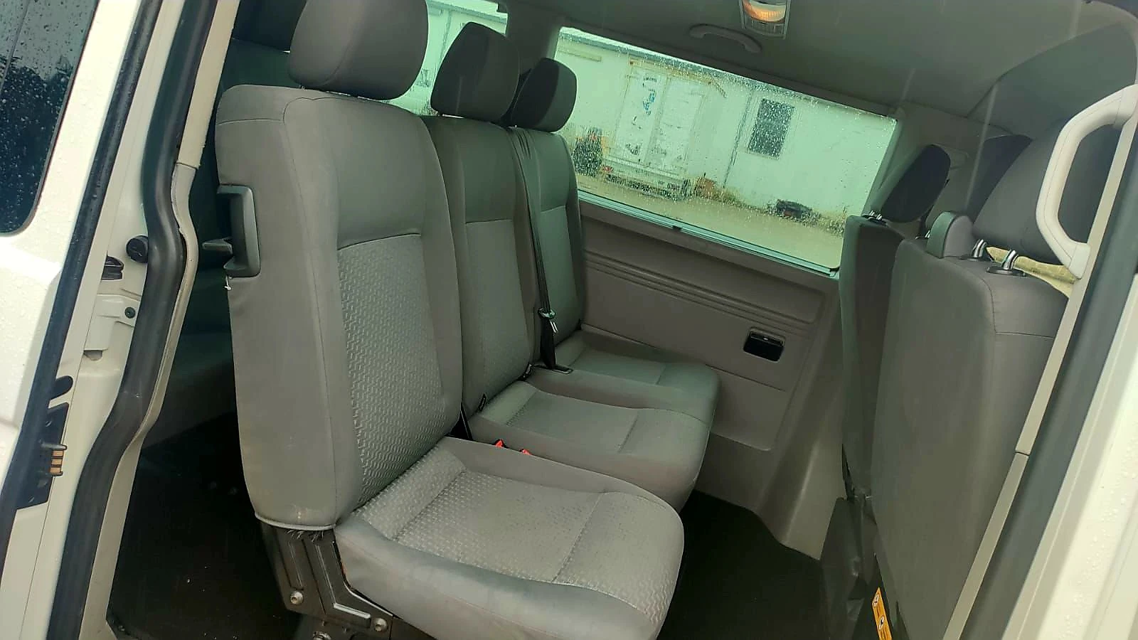 VW Caravelle 2.0TDI 8+ 1* СОБСТВЕН ЛИЗИНГ, снимка 13 - Бусове и автобуси - 54306125