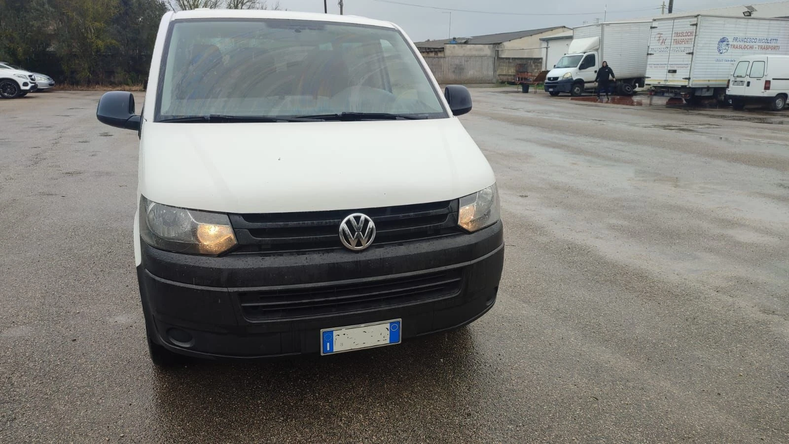 VW Caravelle 2.0TDI 8+ 1* СОБСТВЕН ЛИЗИНГ, снимка 2 - Бусове и автобуси - 54306125