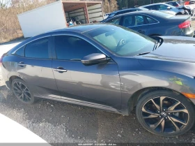 Honda Civic 2.0L I-4 DOHC, VVT, 158HP Front Wheel Drive, снимка 13