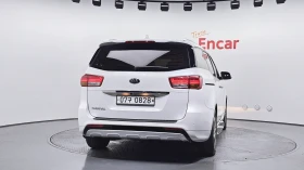 Kia Carnival 9 МЕСТНА * КРАЙНА ЦЕНА* CARFAX, снимка 4