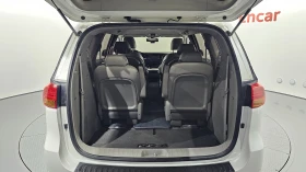 Kia Carnival 9 МЕСТНА * КРАЙНА ЦЕНА* CARFAX, снимка 16