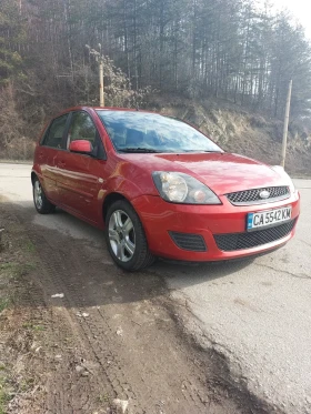 Ford Fiesta Автоматик, снимка 3