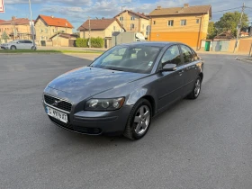 ������ Volvo S40
