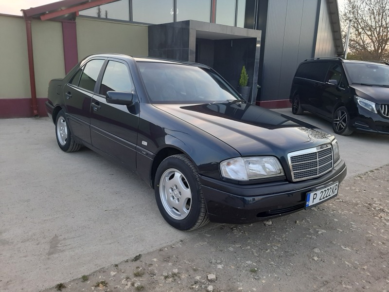 Mercedes-Benz C 250, снимка 11 - Автомобили и джипове - 46070809