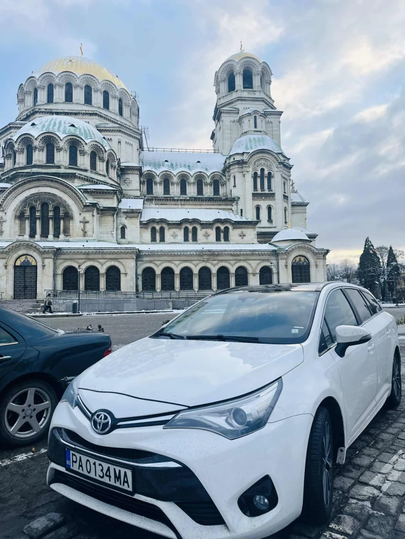 Toyota Avensis 2.0 sol Панорама