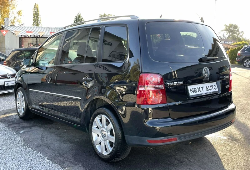 VW Touran 2.0TDI DSG КОЖА 6+ 1, снимка 7 - Автомобили и джипове - 47719337