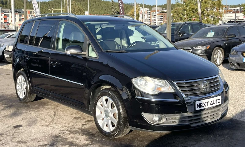 VW Touran 2.0TDI DSG КОЖА 6+ 1, снимка 3 - Автомобили и джипове - 47719337