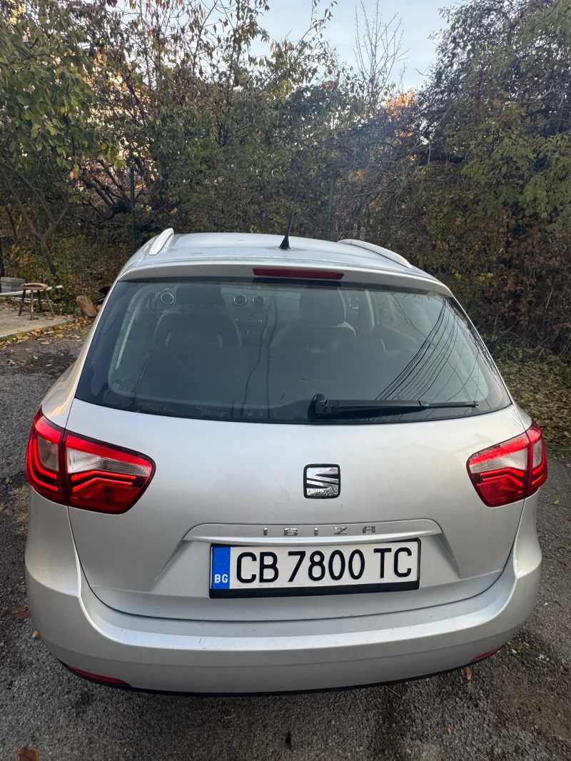 Seat Ibiza, снимка 3 - Автомобили и джипове - 48022594