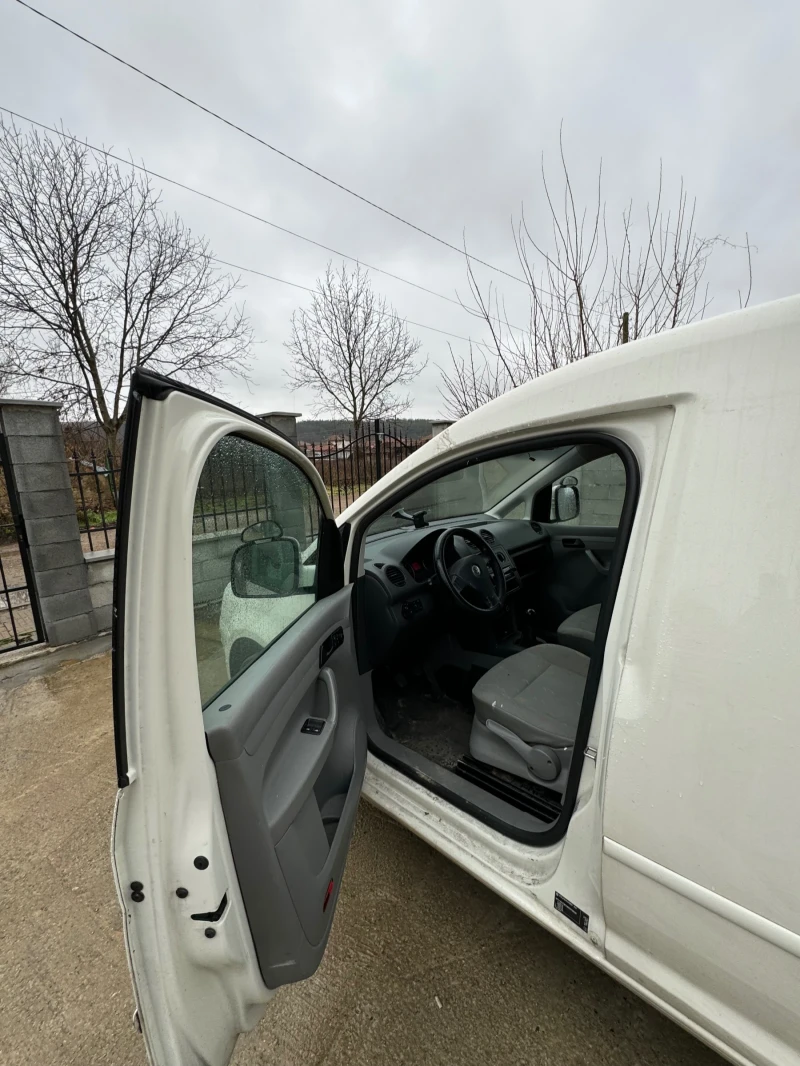 VW Caddy, снимка 6 - Автомобили и джипове - 48295303