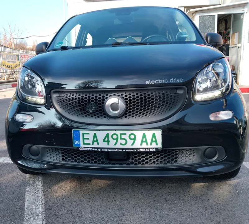 Smart Forfour НОВА БАТЕРИЯ, снимка 1 - Автомобили и джипове - 48392025