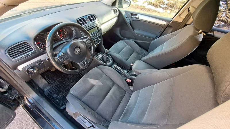 VW Golf, снимка 6 - Автомобили и джипове - 48753820