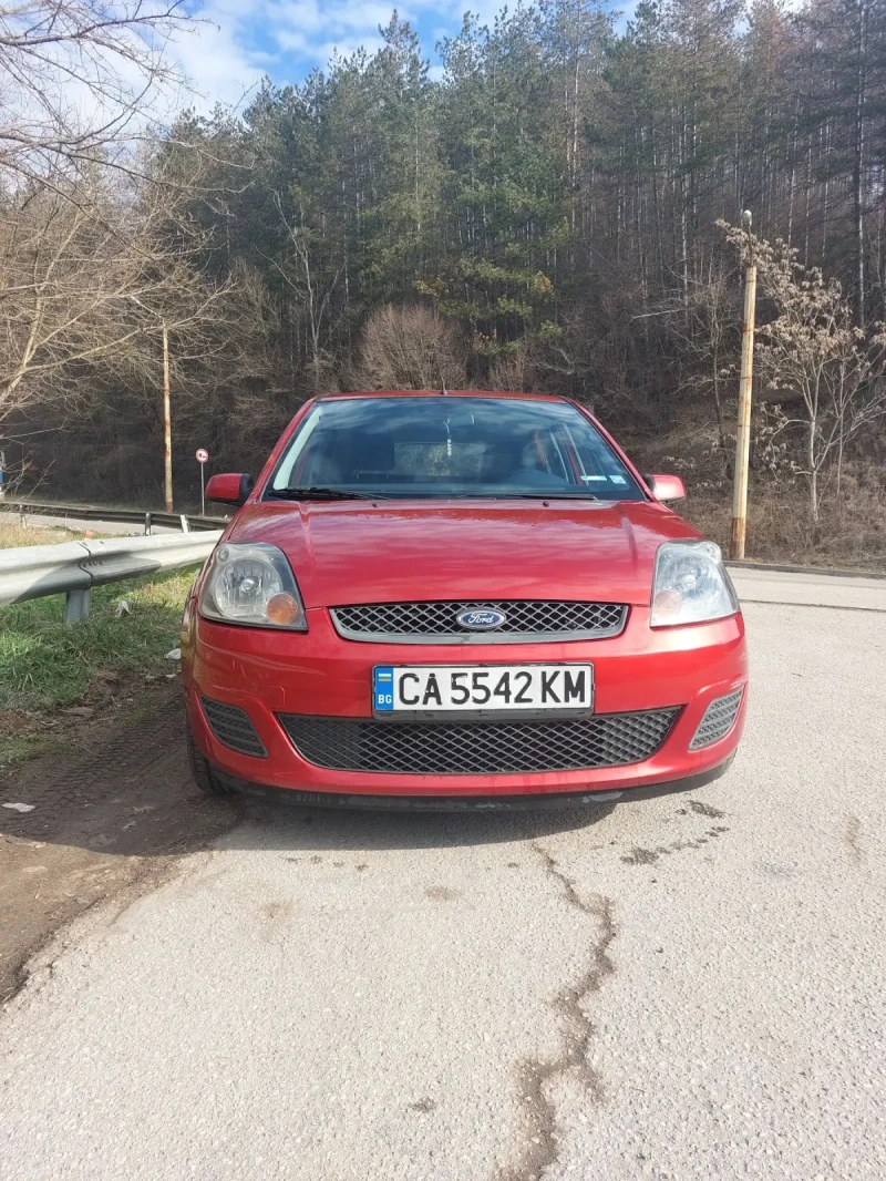 Ford Fiesta Автоматик, снимка 1 - Автомобили и джипове - 48769866