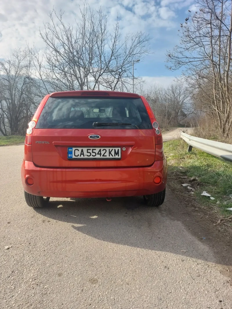 Ford Fiesta Автоматик, снимка 5 - Автомобили и джипове - 48769866