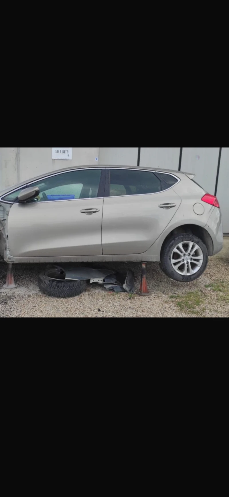 Kia Ceed 1.6 crdi, снимка 2 - Автомобили и джипове - 49293387