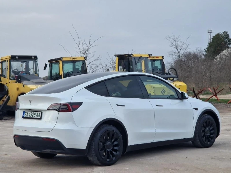 Tesla Model Y ЛИЧНА КОЛА. Нова!, снимка 4 - Автомобили и джипове - 49512015