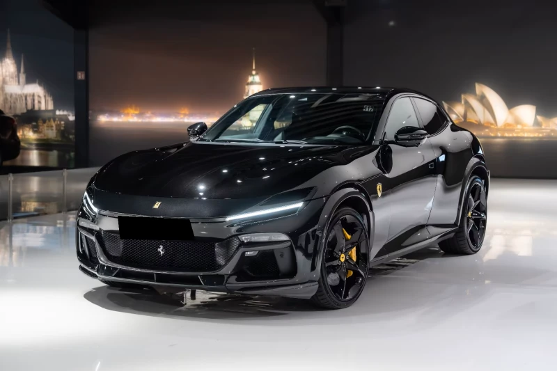 Ferrari Purosangue V12 / CARBON-KERAMIK / CAMERA / 