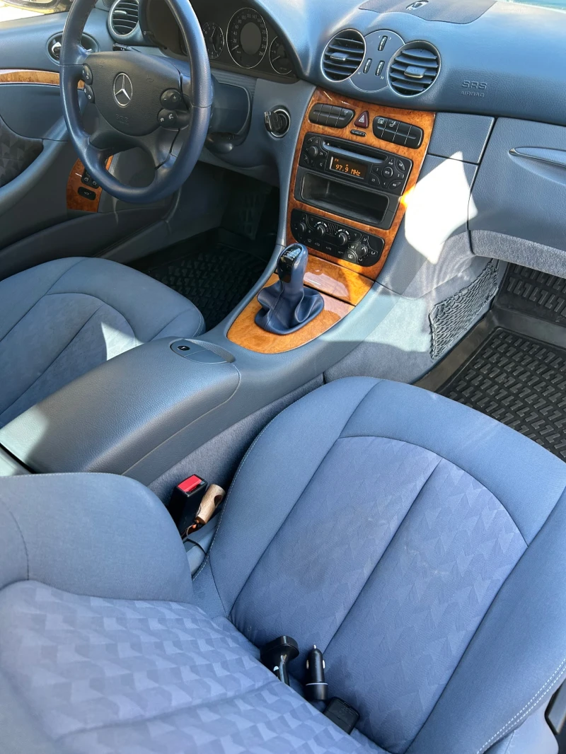 Mercedes-Benz CLK, снимка 8 - Автомобили и джипове - 52612654