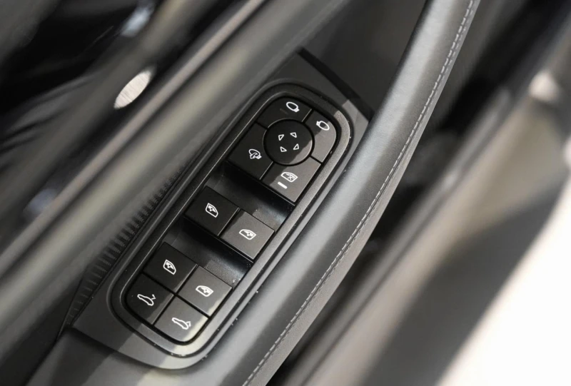 Porsche Panamera 4/FACELIFT/MATRIX/BOSE/LIFT/HEAD UP/360/, снимка 8 - Автомобили и джипове - 52145374