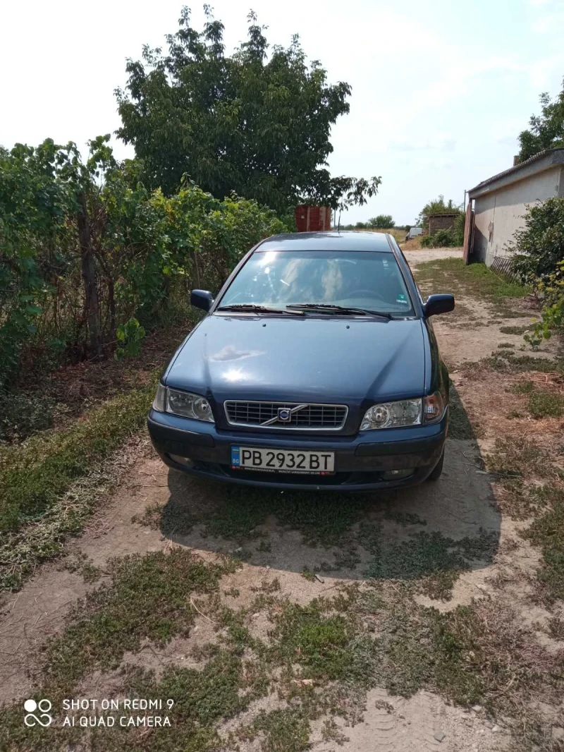 Volvo V40, снимка 2 - Автомобили и джипове - 53055397