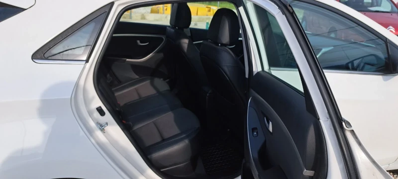 Hyundai I30 1.6crdi нави автомат - 16500 лв. - 60480987 16