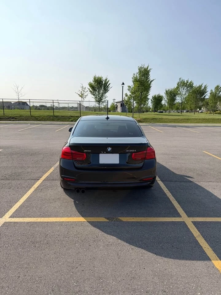 BMW 330 / ФИКСИРАНА ЦЕНА С ВСИЧКИ ТАКСИ / 1 СОБСТВЕНИК, снимка 2 - Автомобили и джипове - 56166552