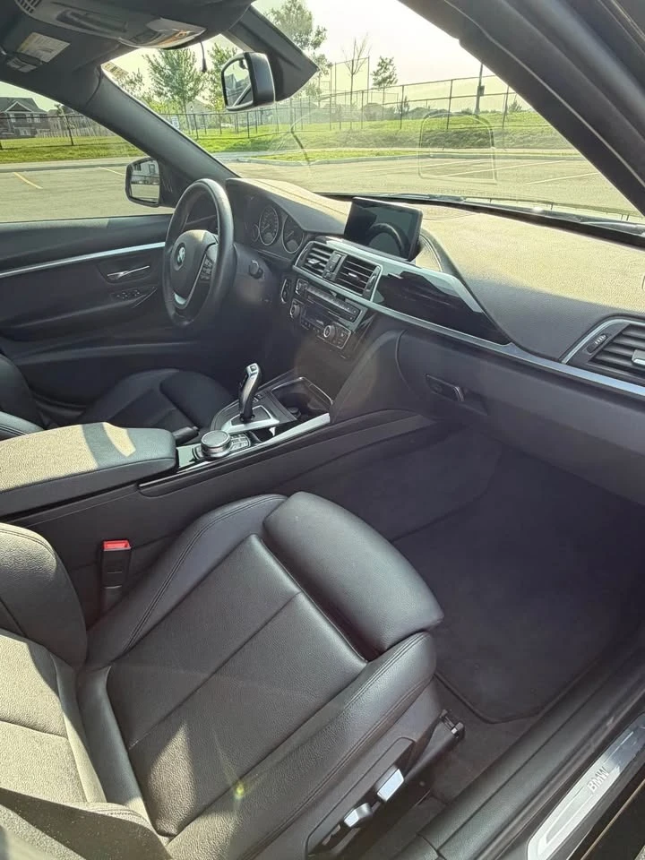 BMW 330 / ФИКСИРАНА ЦЕНА С ВСИЧКИ ТАКСИ / 1 СОБСТВЕНИК, снимка 8 - Автомобили и джипове - 56166552