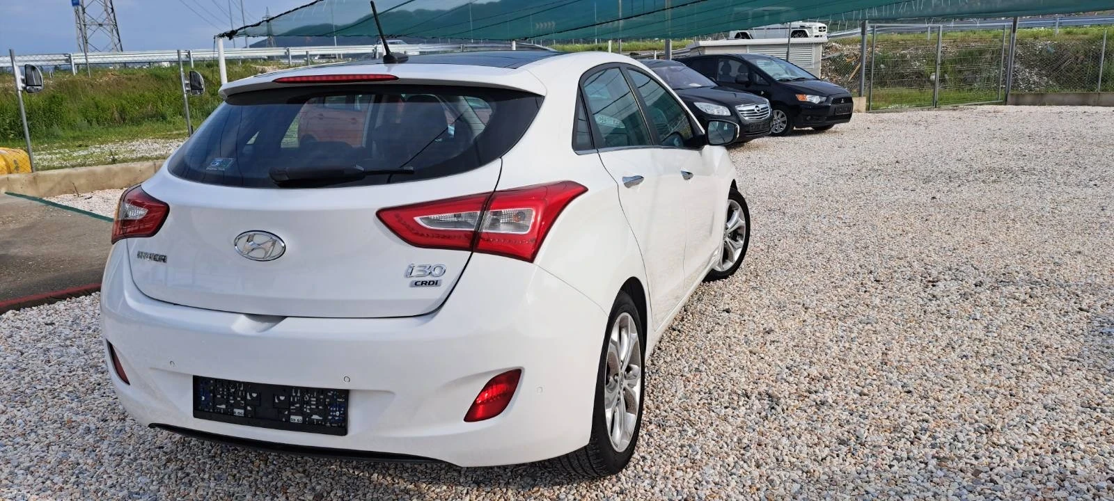 Hyundai I30 1.6crdi нави автомат - изображение 7