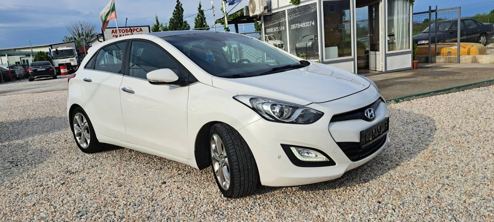 Hyundai I30 1.6crdi нави автомат - изображение 3