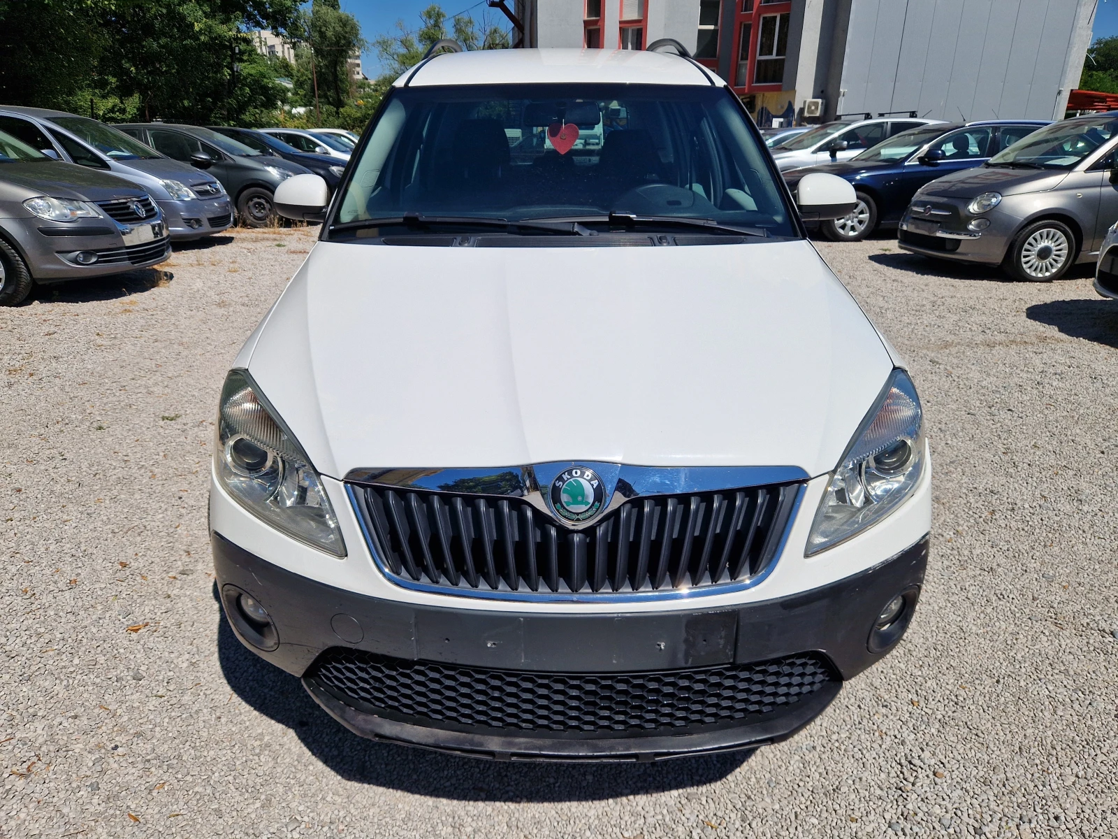 Skoda Roomster SCOUT/1.6TDI - изображение 2