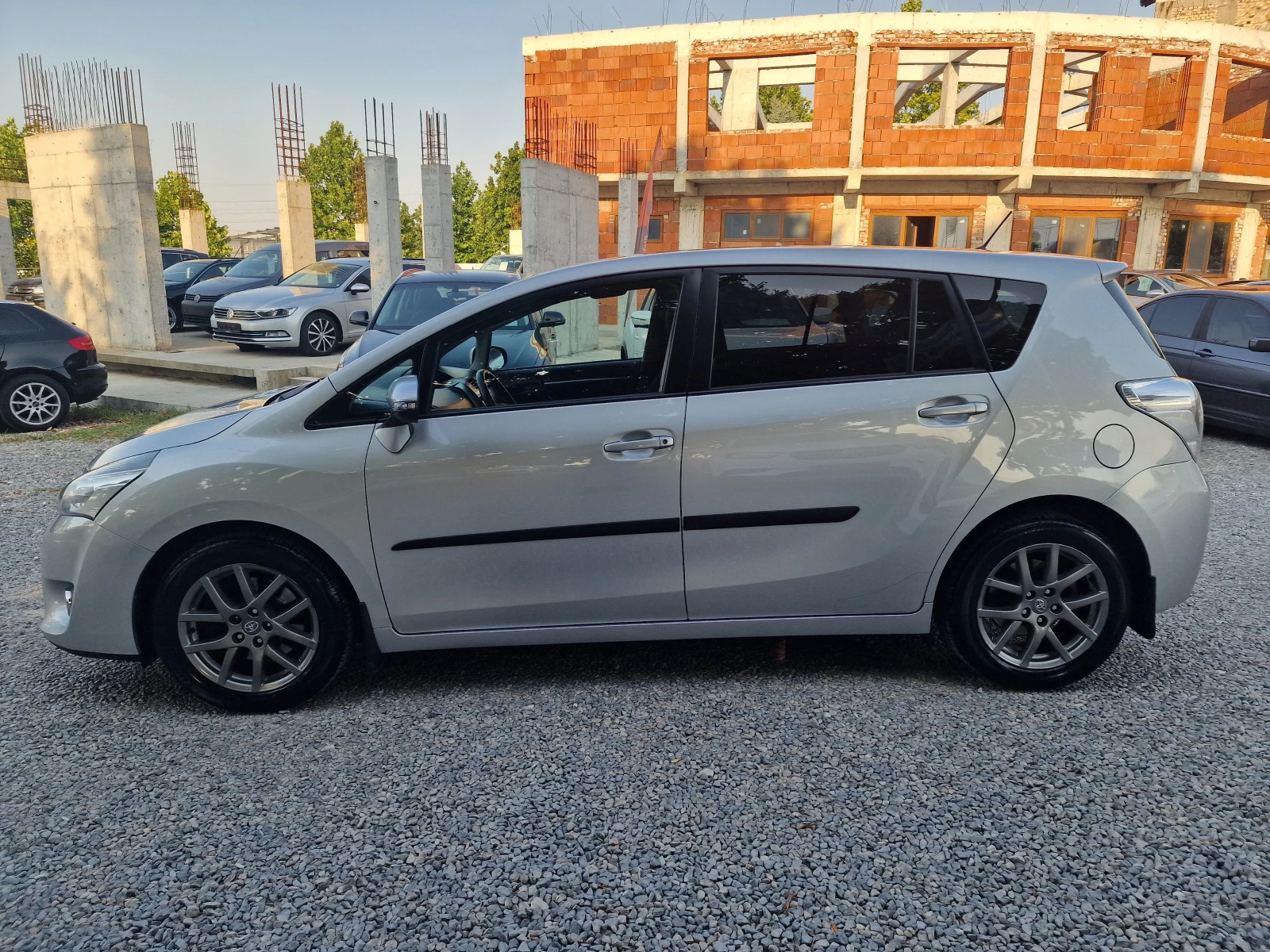 Toyota Verso 2.2D-150k.s-AUTOMATIC-EURO 5 - изображение 6