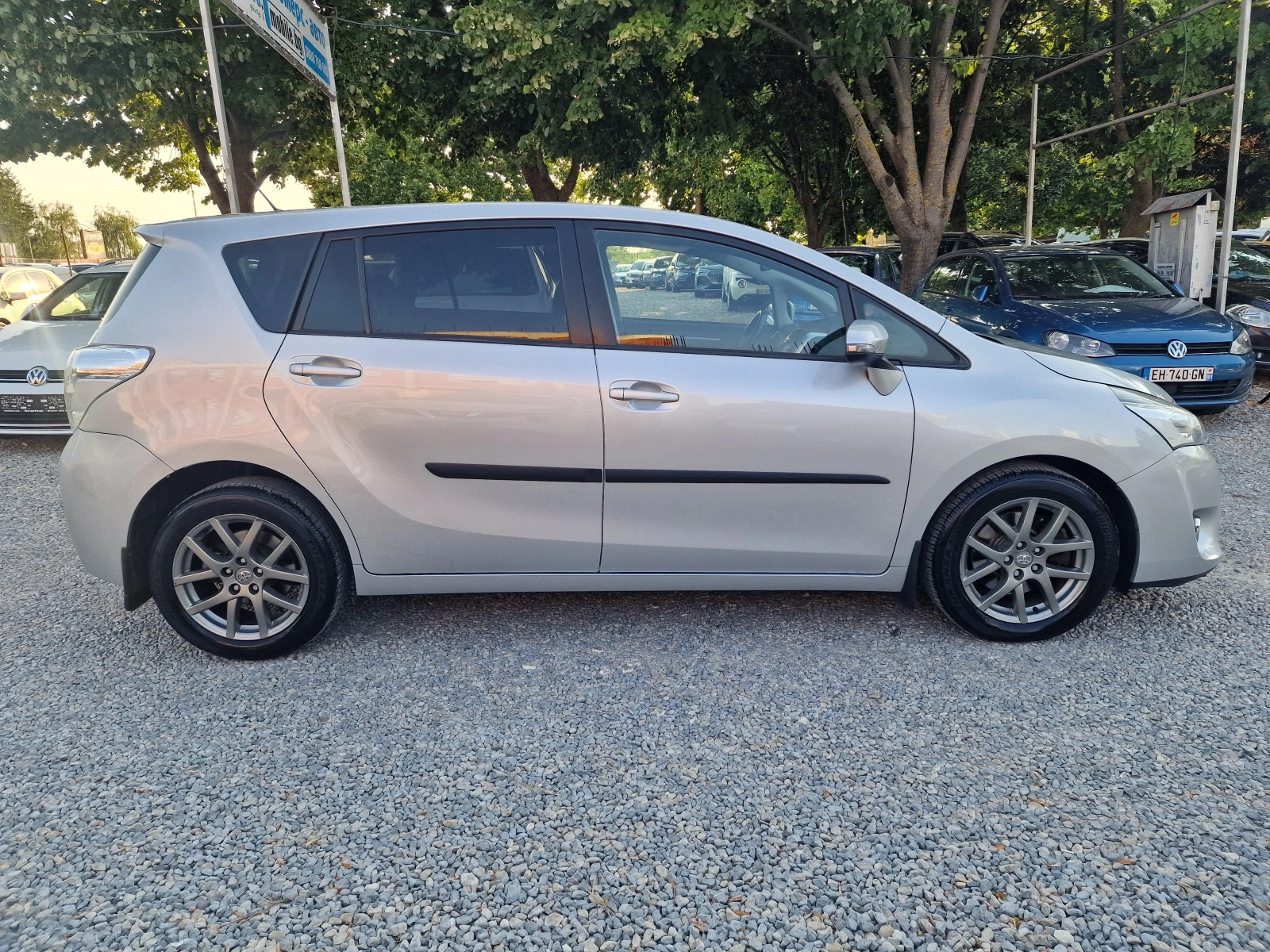 Toyota Verso 2.2D-150k.s-AUTOMATIC-EURO 5 - изображение 4