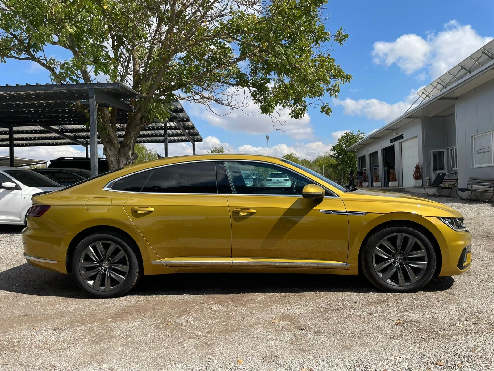 VW Arteon R-line/2.0/Auto/190к.с/Фолио | Mobile.bg — изображение 4