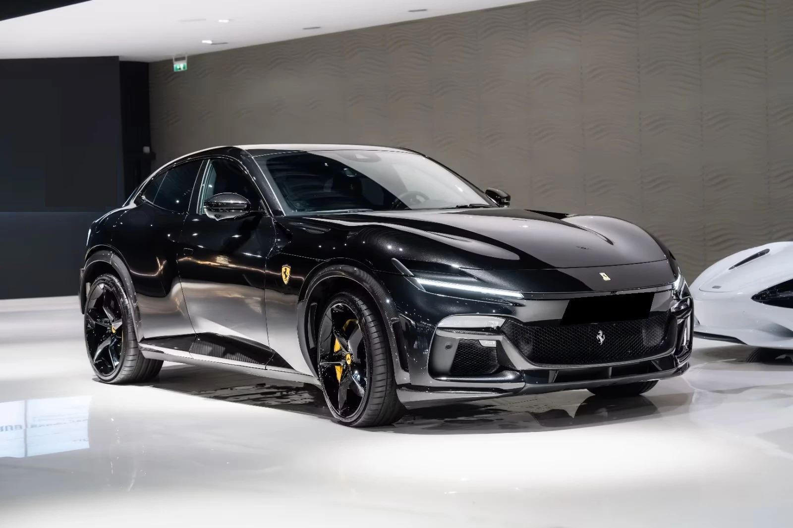 Ferrari Purosangue V12 / CARBON-KERAMIK / CAMERA /  - изображение 2