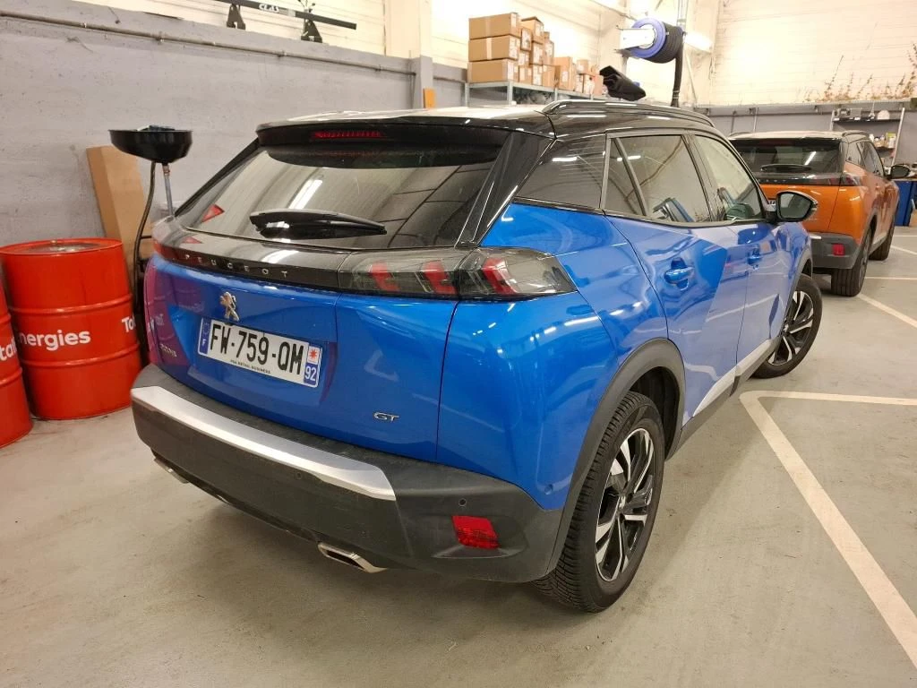 Peugeot 2008 GT PURETECH EAT8 131 - изображение 2