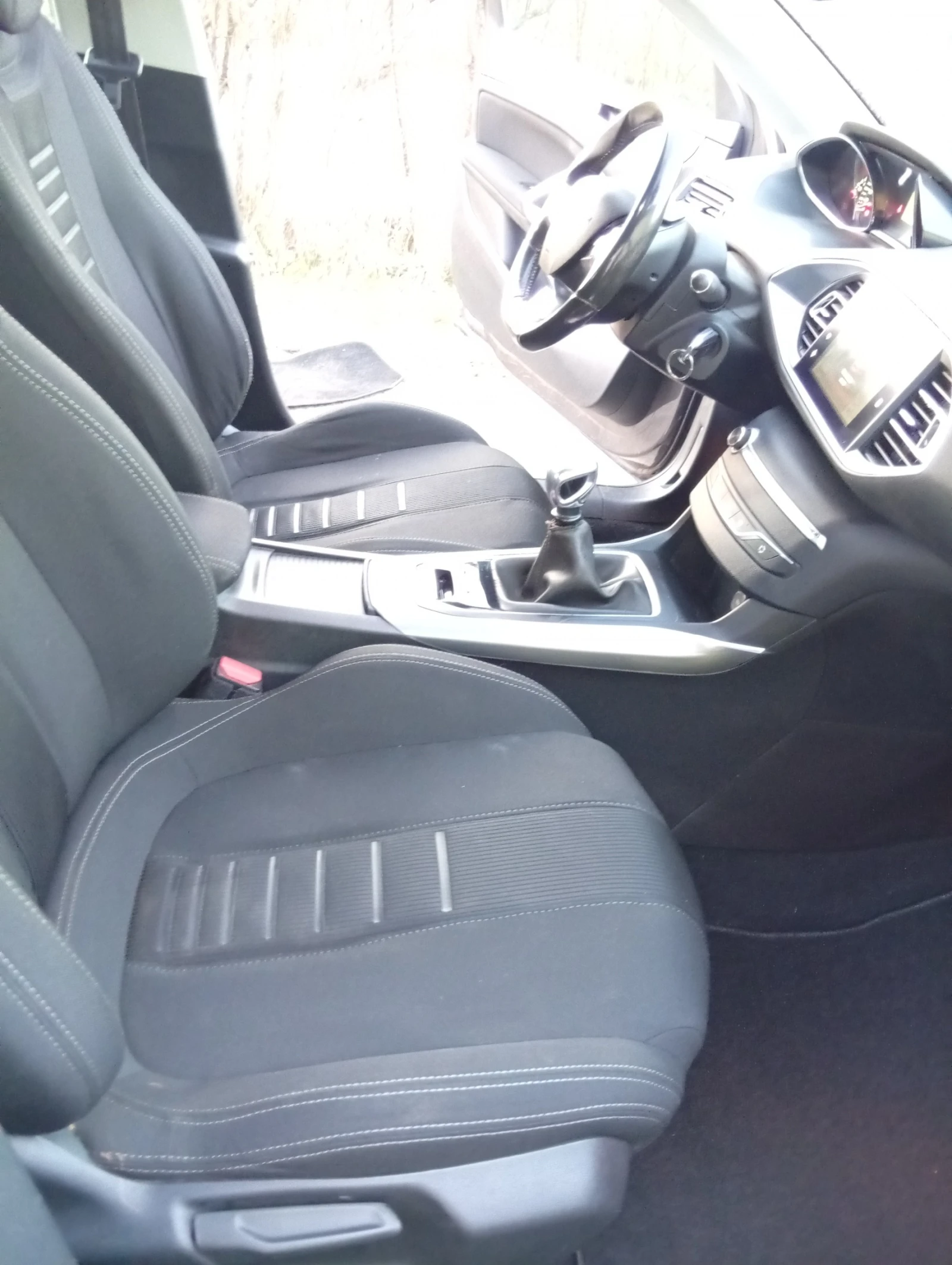 Peugeot 308 allure full led BlueHDI, снимка 14 - Автомобили и джипове - 53750407