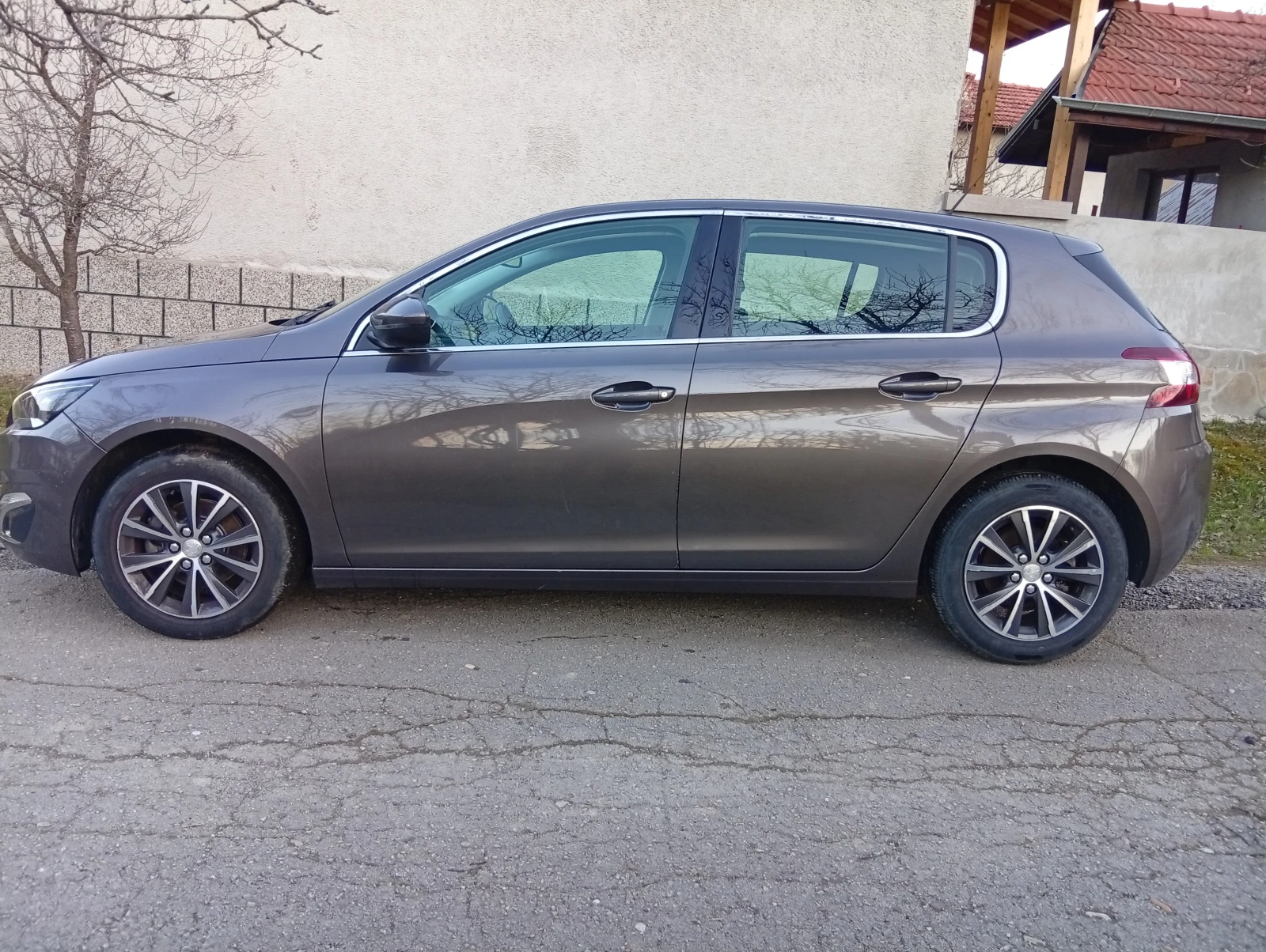 Peugeot 308 allure full led BlueHDI, снимка 8 - Автомобили и джипове - 53750407