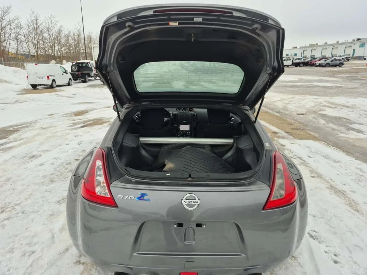 Nissan 370Z  MANUAL /CARFAX/COUPE/, снимка 14 - Автомобили и джипове - 53961965