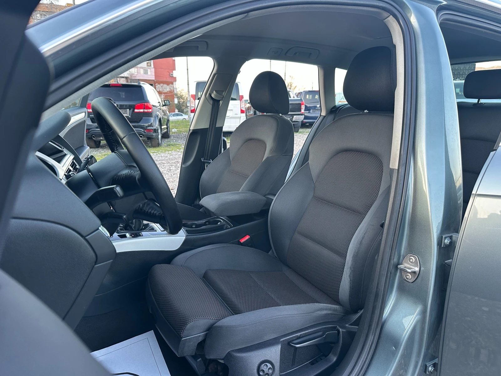 Audi A4 Allroad 2.0TDI 143kc, снимка 9 - Автомобили и джипове - 54100756