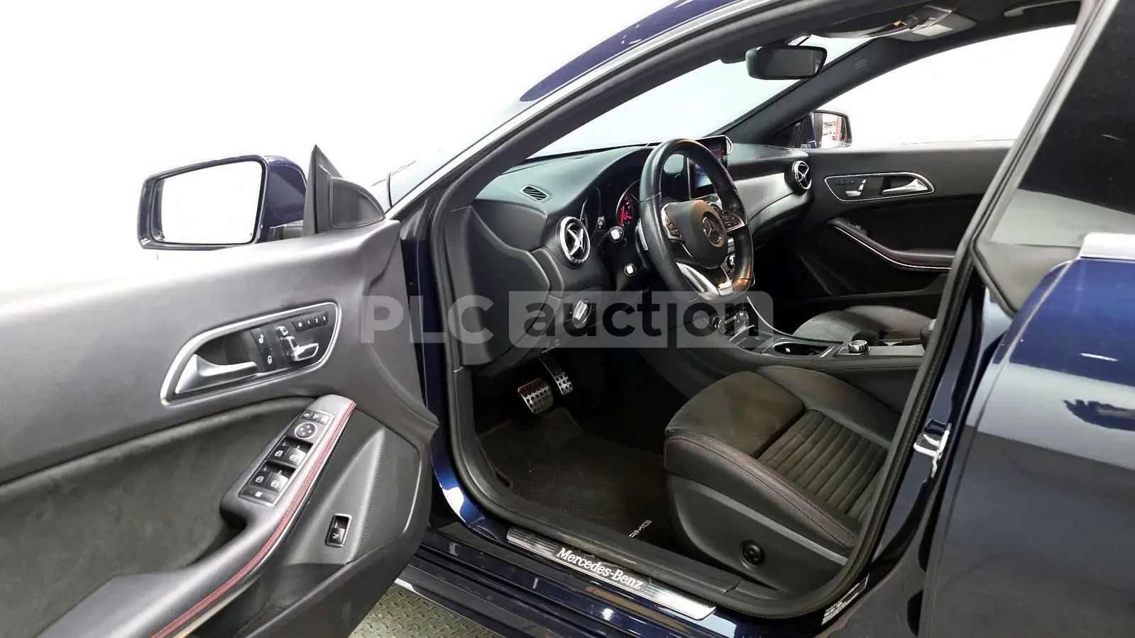 Mercedes-Benz CLA 220 * ПОДГРЕВ * КАМЕРА * AMG PACK, снимка 10 - Автомобили и джипове - 54329256