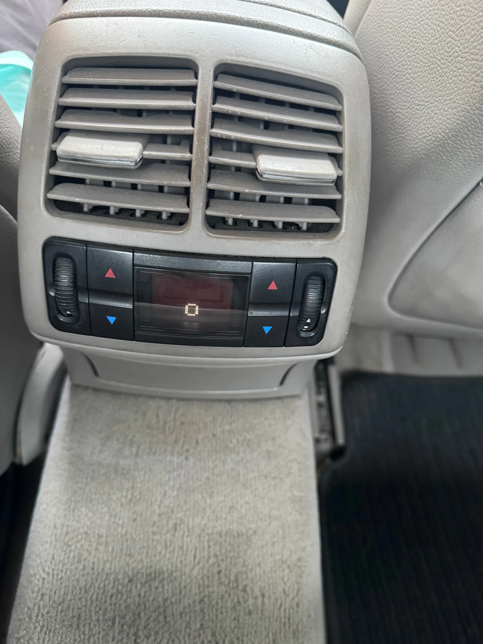Mercedes-Benz E 320, снимка 8 - Автомобили и джипове - 54495351