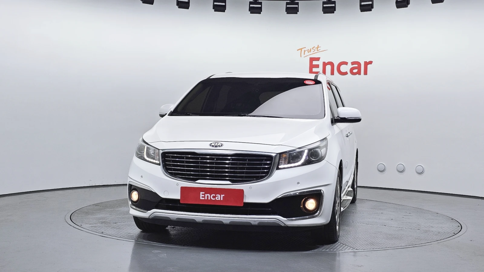 Kia Carnival 9 ������ * ������ ����* CARFAX | Mobile.bg � ����������� 3