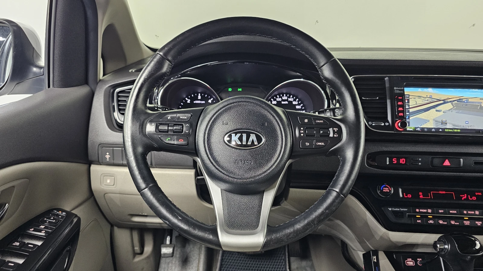 Kia Carnival 9 ������ * ������ ����* CARFAX | Mobile.bg � ����������� 12