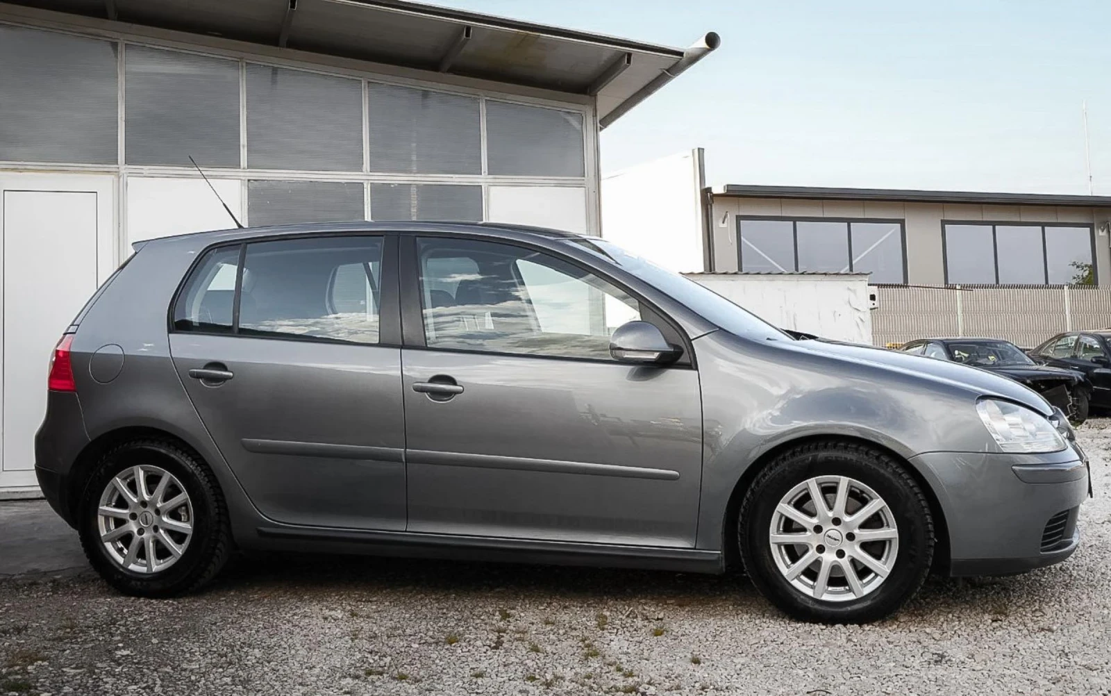VW Golf  1.9tdi , снимка 4 - Автомобили и джипове - 54920649
