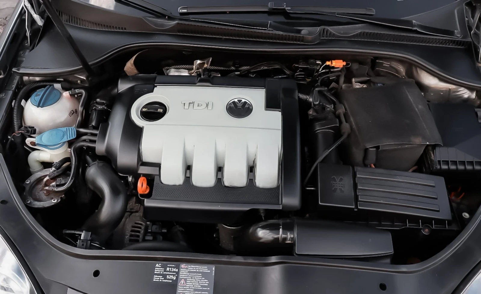 VW Golf  1.9tdi , снимка 17 - Автомобили и джипове - 54920649