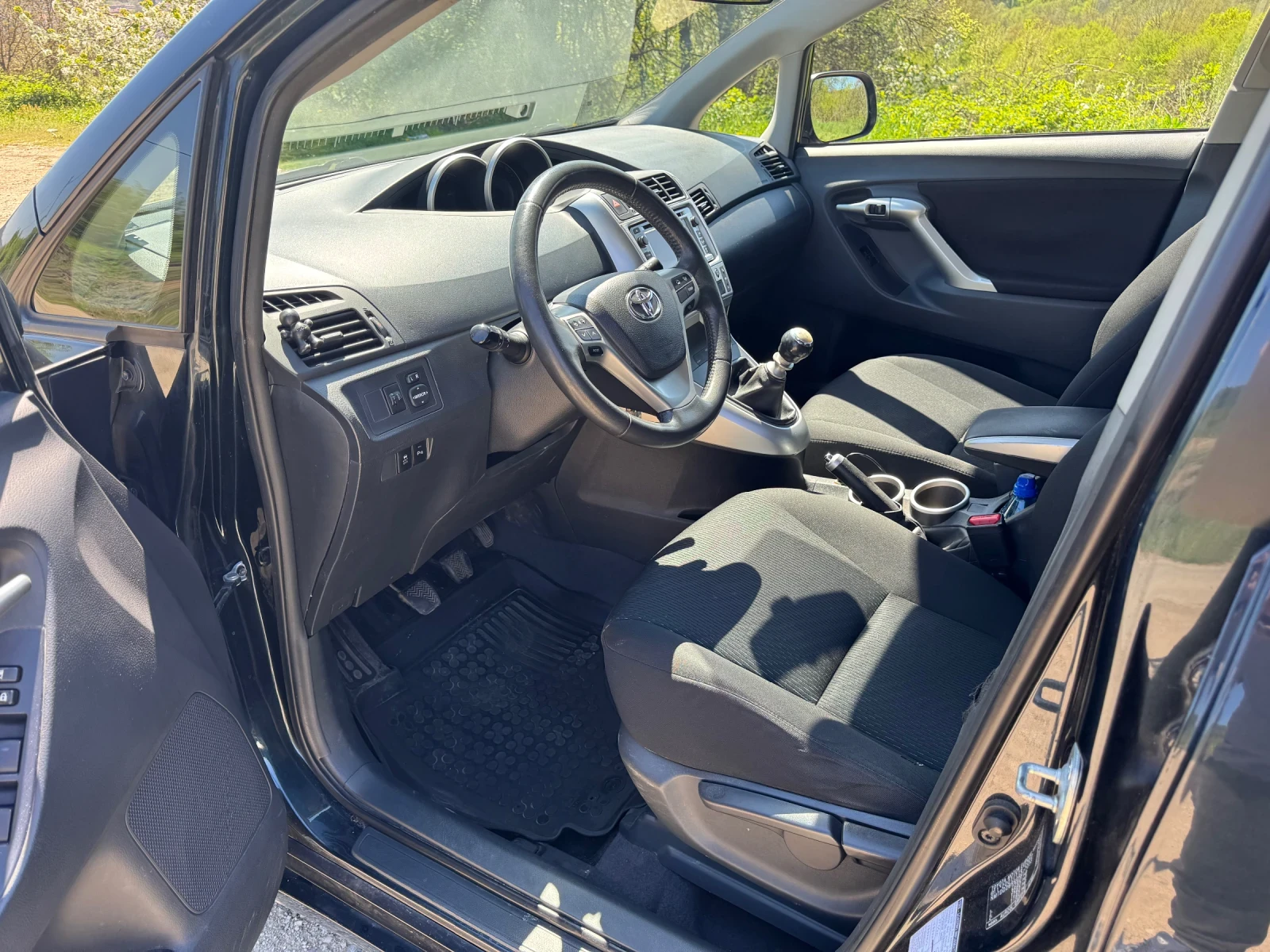 Toyota Verso, снимка 9 - Автомобили и джипове - 55000055