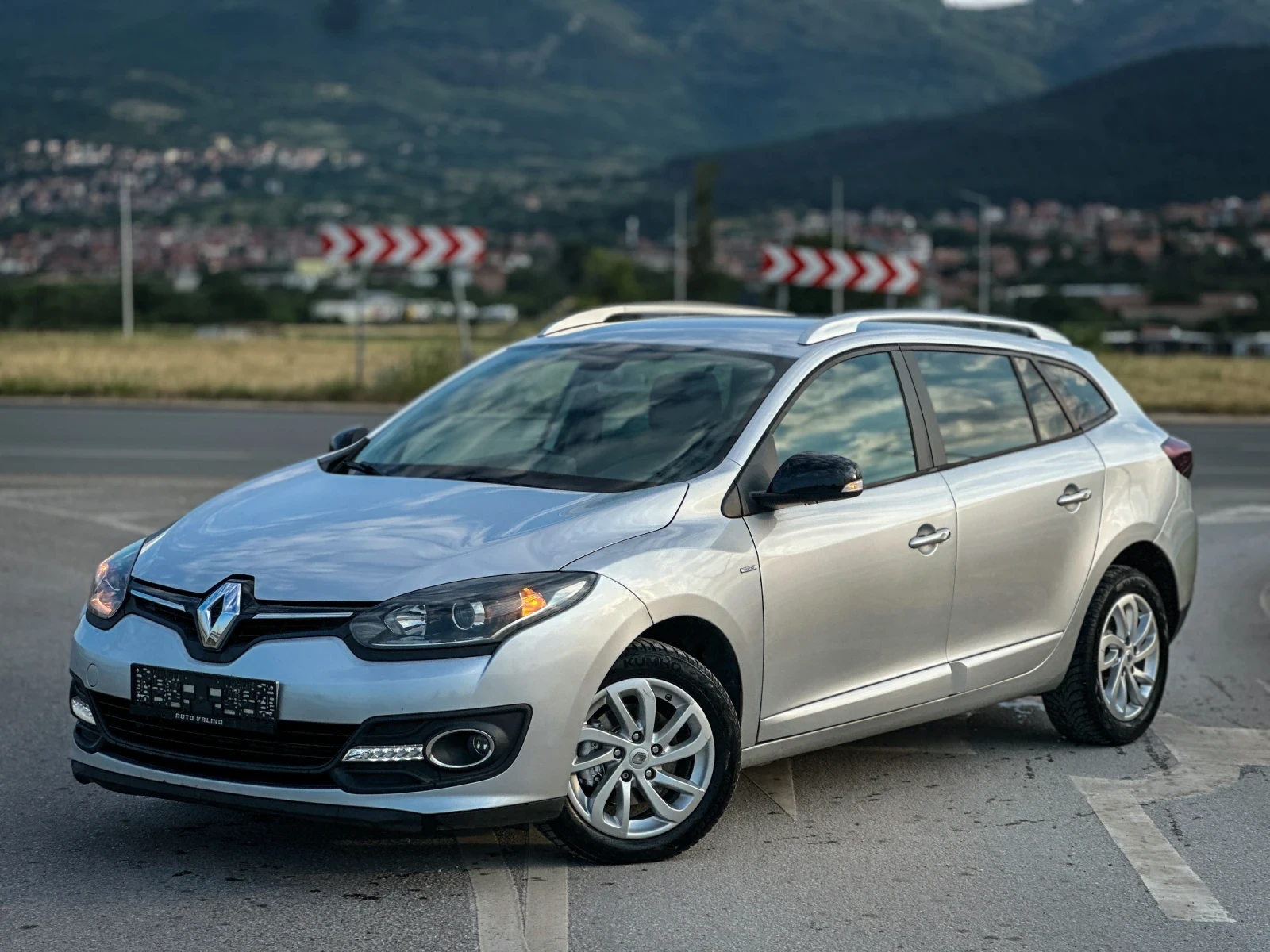 Renault Megane 1.5DCI::110к.с.::АВТОМАТИК, снимка 3 - Автомобили и джипове - 55087288