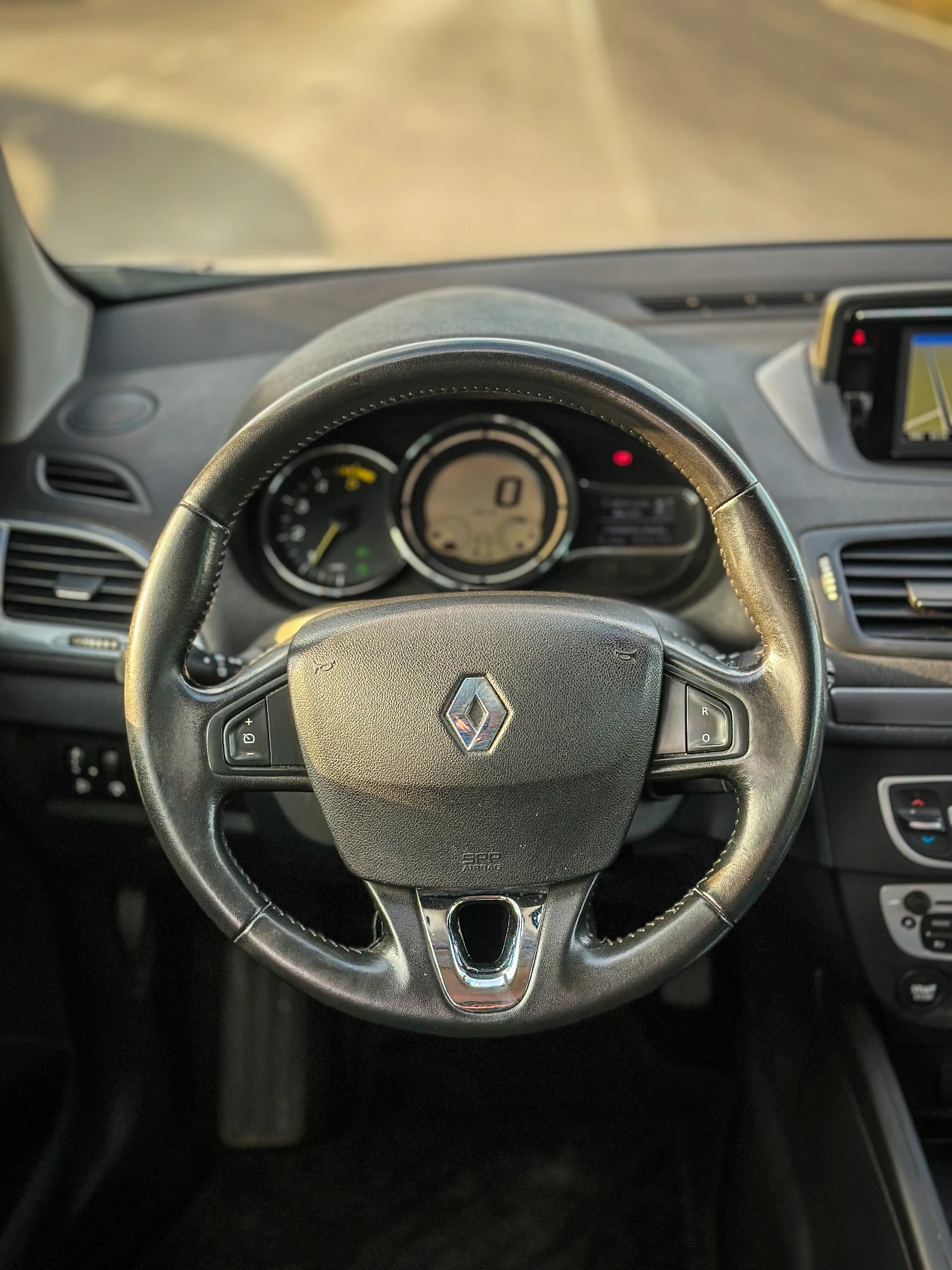 Renault Megane 1.5DCI::110к.с.::АВТОМАТИК, снимка 11 - Автомобили и джипове - 55087288