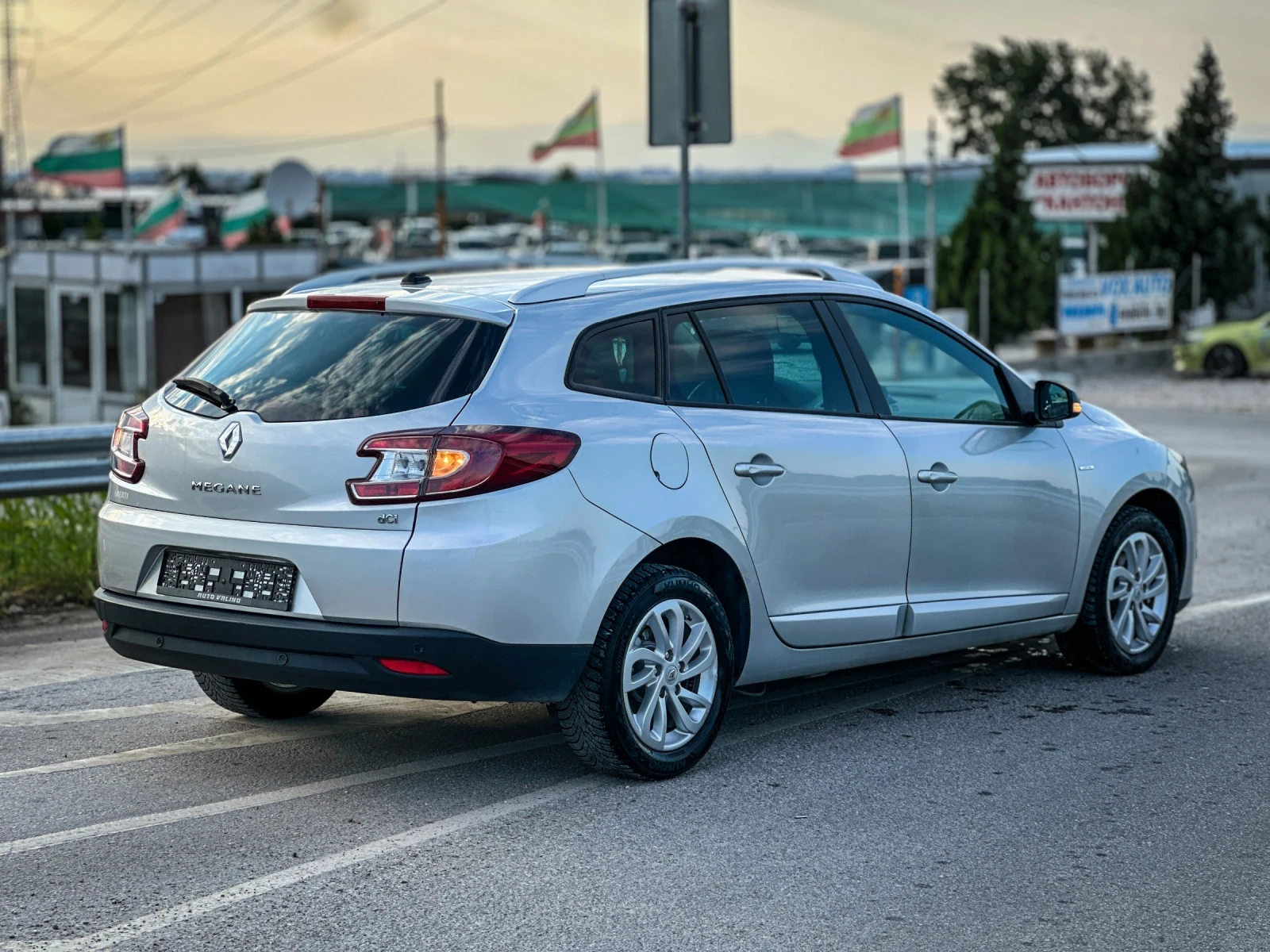 Renault Megane 1.5DCI::110к.с.::АВТОМАТИК, снимка 4 - Автомобили и джипове - 55087288