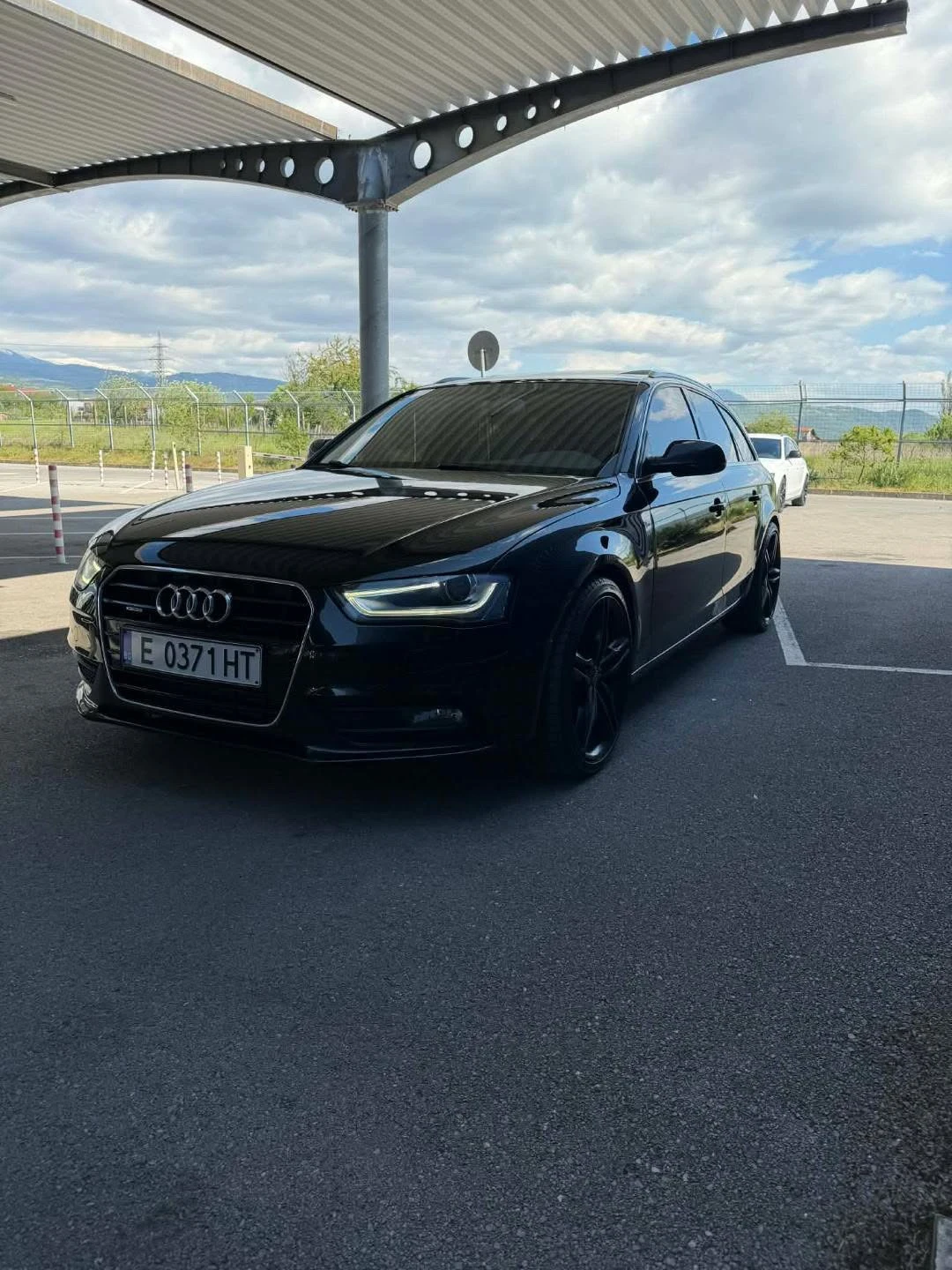 Audi A4, снимка 3 - Автомобили и джипове - 55362253
